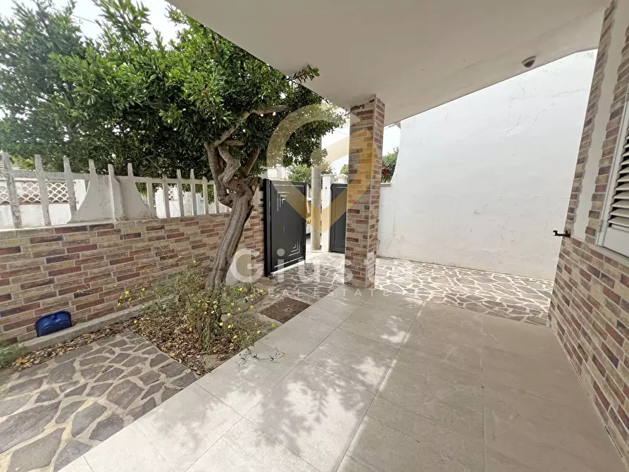 Immagine 21 di Villa in vendita  in Via Dei Pastori a Torchiarolo