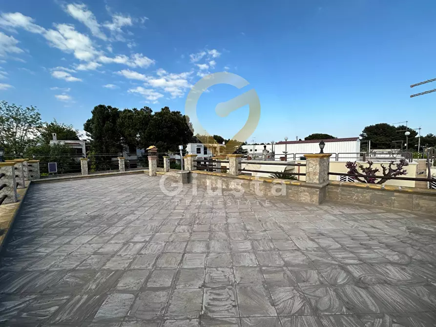Immagine 21 di Villa in vendita  in Via Acetose a Leporano