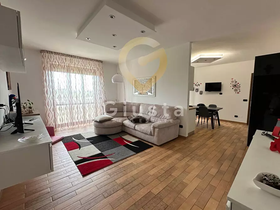 Immagine 1 di Appartamento in vendita  in via egnazia a Brindisi