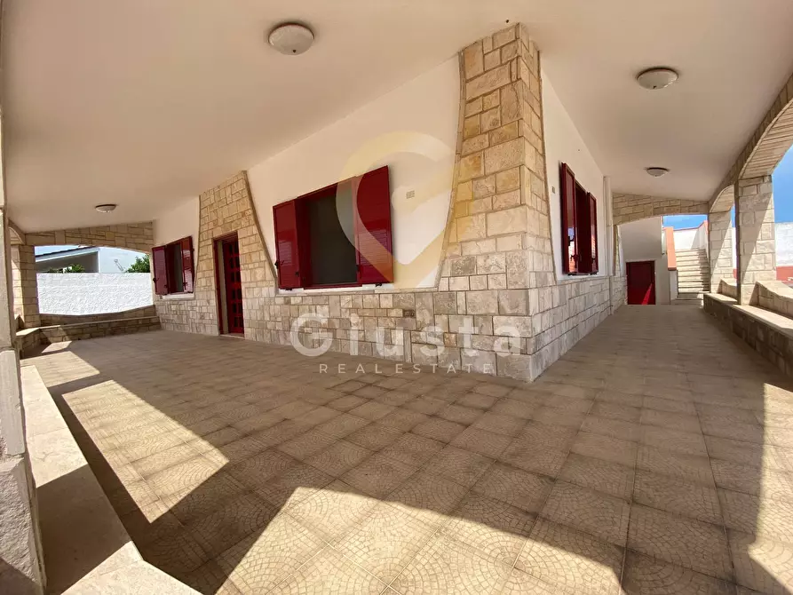 Immagine 6 di Villa in vendita  in Via San Marco Evangelista a Brindisi