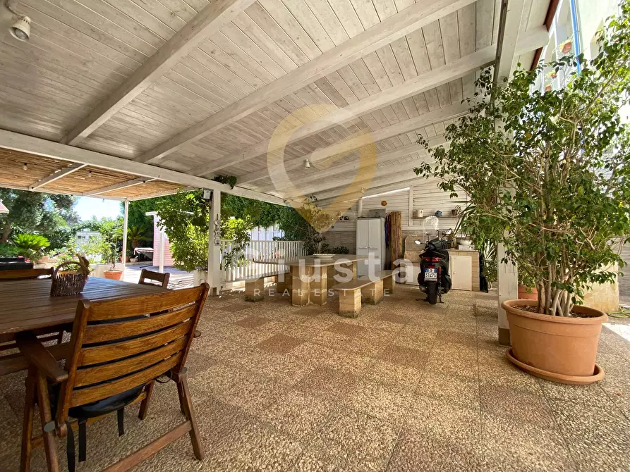 Immagine 9 di Appartamento in vendita  in Via Materdomini a Brindisi