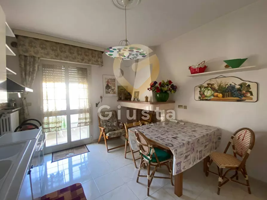 Immagine 16 di Casa semindipendente in vendita  in via bologna a Mesagne