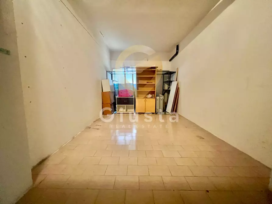 Immagine 6 di Box auto in vendita  in Via Boetto a Brindisi