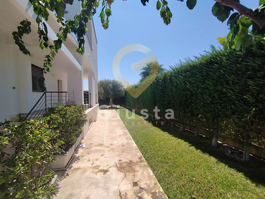 Immagine 13 di Casa bifamiliare in vendita  in Via Praga a Brindisi