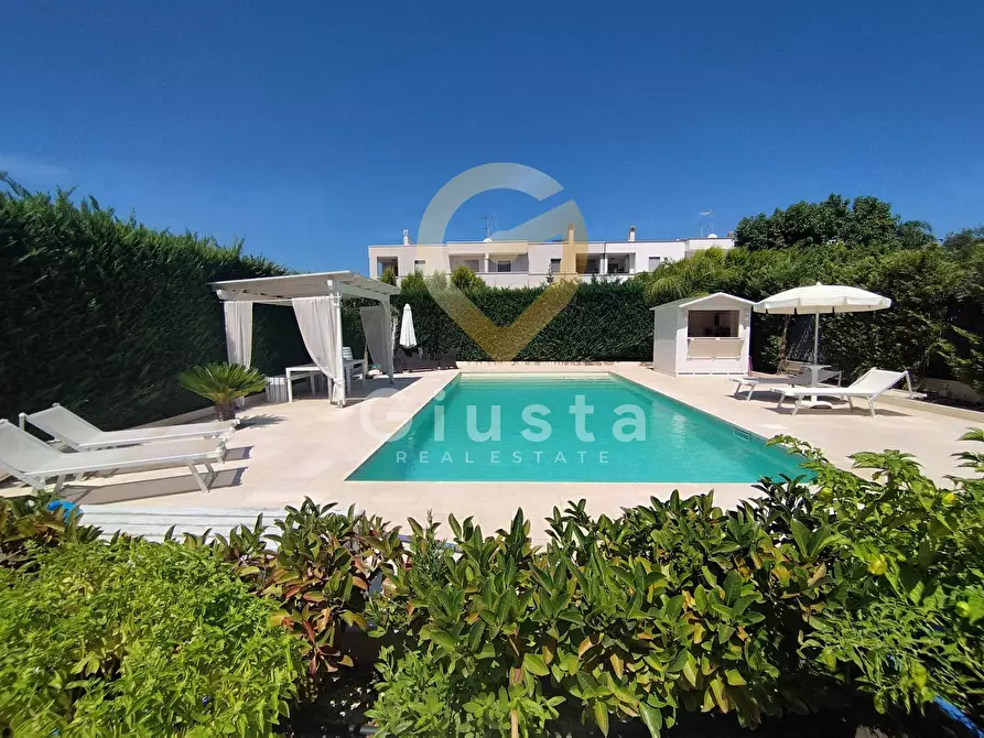 Immagine 22 di Casa bifamiliare in vendita  in Via Praga a Brindisi