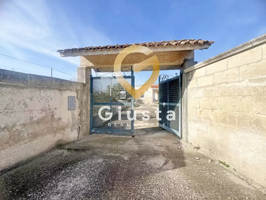 Immagine 3 di Villa in vendita  in Via Del Veliero a Trepuzzi