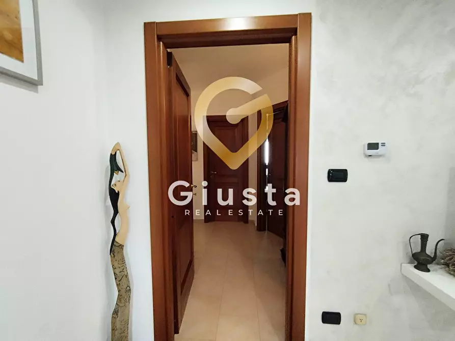 Immagine 14 di Appartamento in vendita  in Via San Donaci a Mesagne