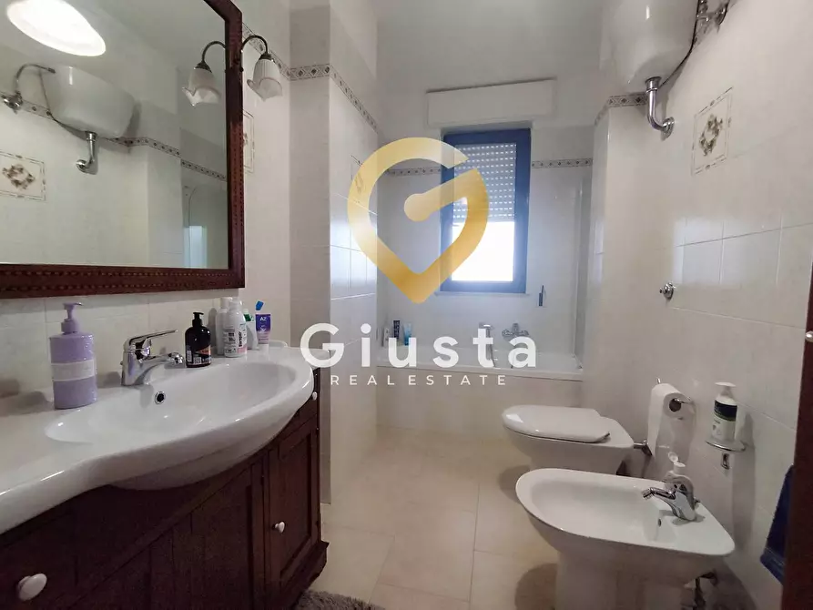 Immagine 24 di Appartamento in vendita  in Via San Donaci a Mesagne