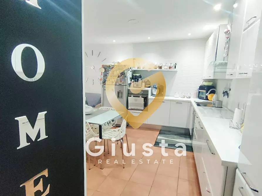 Immagine 9 di Appartamento in vendita  in via egnazia a Brindisi