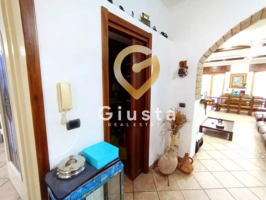 Immagine 10 di Casa semindipendente in vendita  in Via Giovanni XXIII a Brindisi