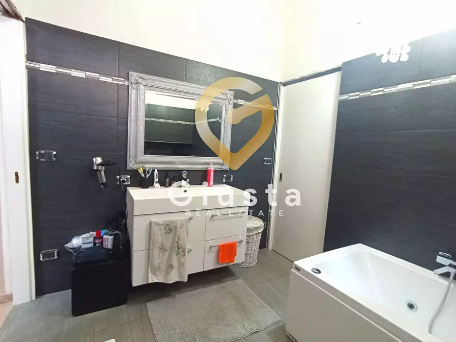 Immagine 15 di Casa semindipendente in vendita  in Via Giovanni XXIII a Brindisi