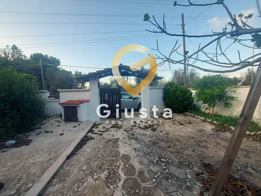 Immagine 18 di Villa in vendita  in Via squinzano a Trepuzzi