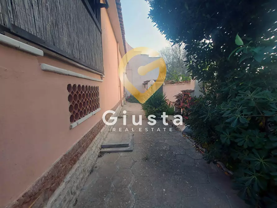 Immagine 19 di Villa in vendita  in Via squinzano a Trepuzzi