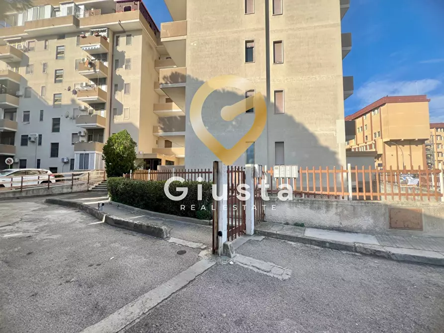 Immagine 1 di Appartamento in vendita  in Via Legnago a Brindisi