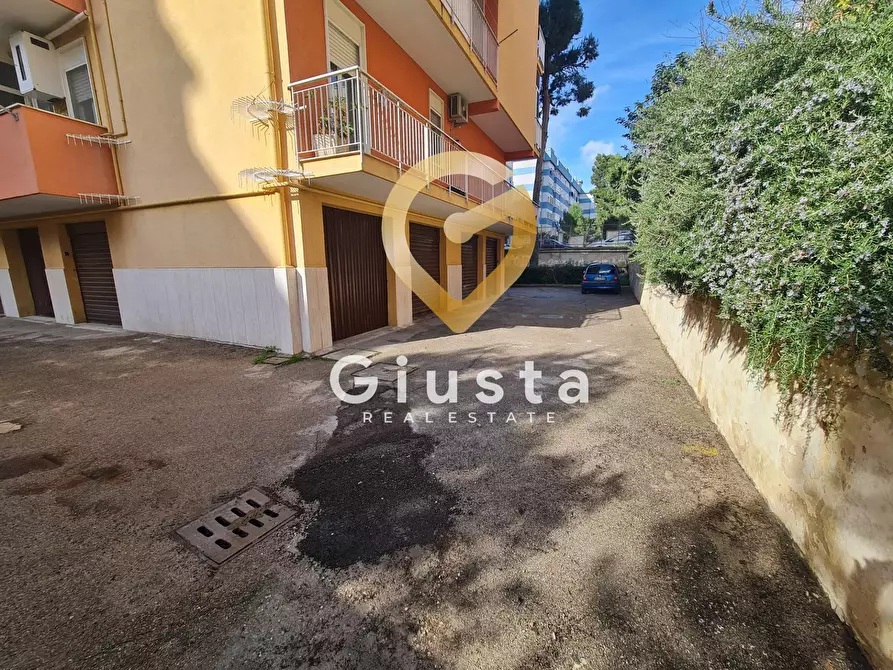 Immagine 12 di Appartamento in vendita  in via san martino della battaglia a Brindisi