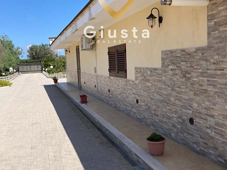 Immagine 5 di Villa in vendita  in via Palmitella a Mesagne