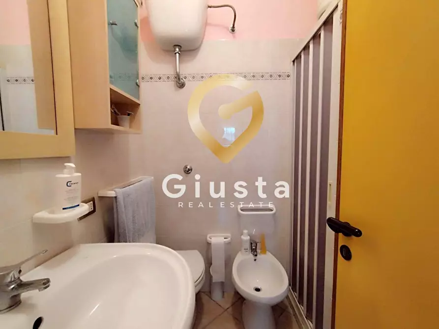 Immagine 21 di Casa vacanze in vendita  in Via Dell'Ostrica a Torchiarolo