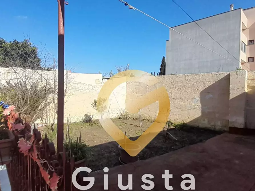 Immagine 25 di Casa semindipendente in vendita  in via damiano chiesa a Mesagne