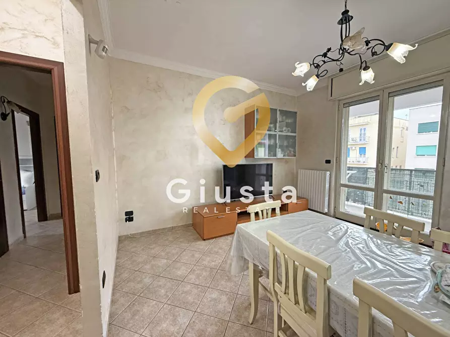 Immagine 9 di Appartamento in vendita  in Largo delle Murge a Brindisi