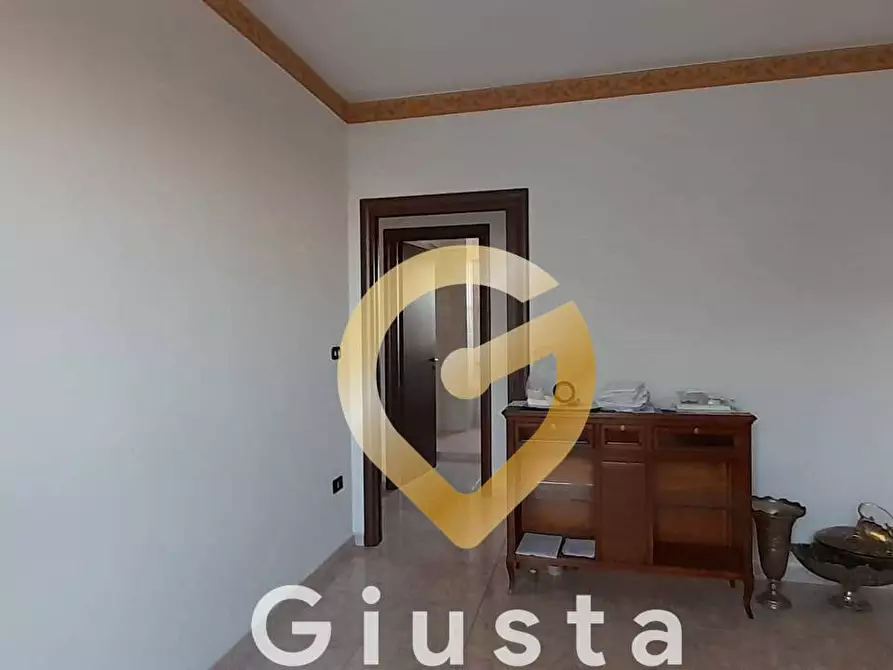 Immagine 6 di Appartamento in vendita  in via Nino Bixio a Mesagne