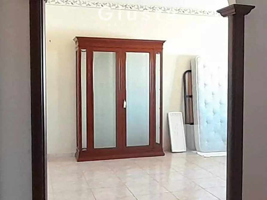 Immagine 2 di Appartamento in vendita  in via Nino Bixio a Mesagne