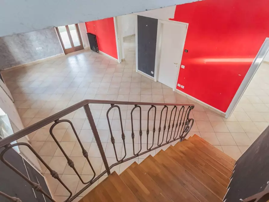 Immagine 26 di Villa in vendita  in via Alessandro Volta a Castiglione Olona