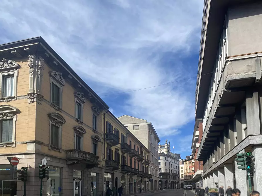 Immagine 1 di Agriturismo in vendita  in Via Vittorio Veneto a Varese