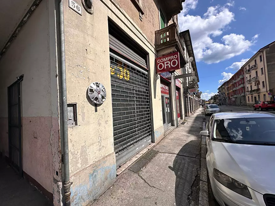 Immagine 3 di Agriturismo in vendita  a Varese