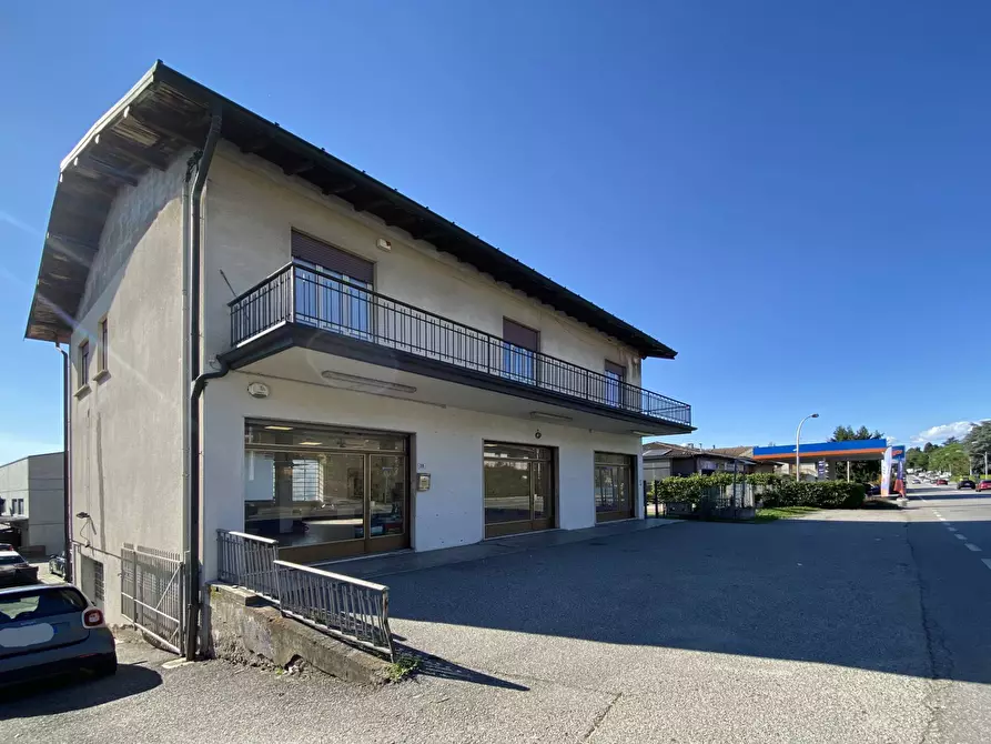 Immagine 7 di Appartamento in vendita  in Via Cornelio Rovera a Gavirate