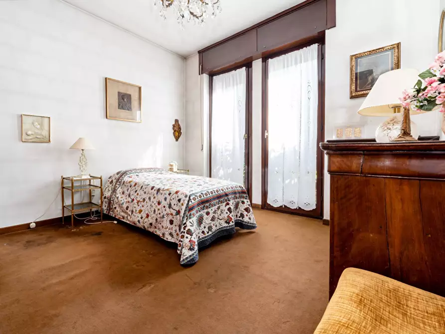 Immagine 12 di Appartamento in vendita  in Via Leopoldo Gasparotto a Varese