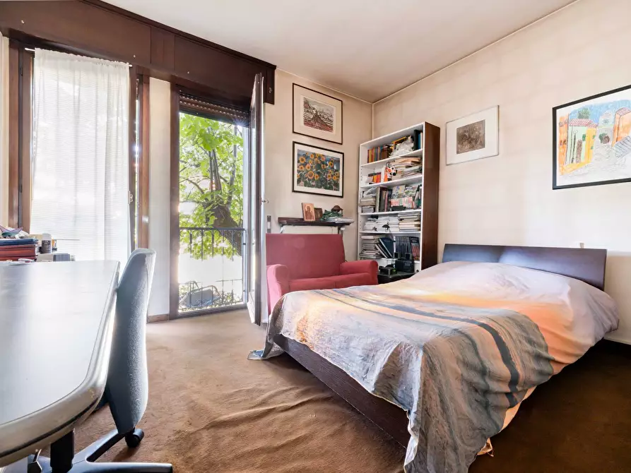 Immagine 22 di Appartamento in vendita  in Via Leopoldo Gasparotto a Varese