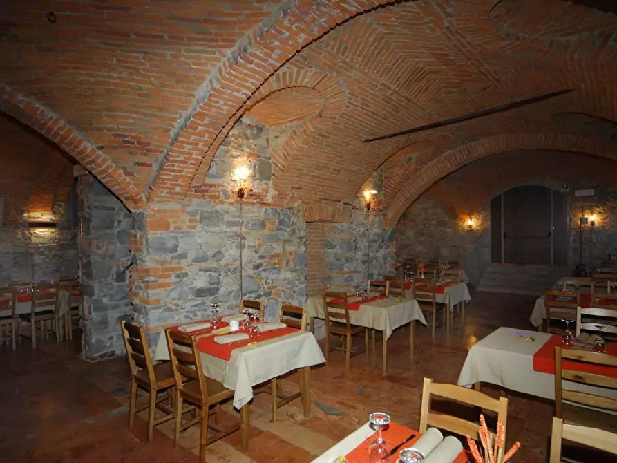 Immagine 7 di Attività commerciale in vendita  in Via Milano a Cocquio-Trevisago