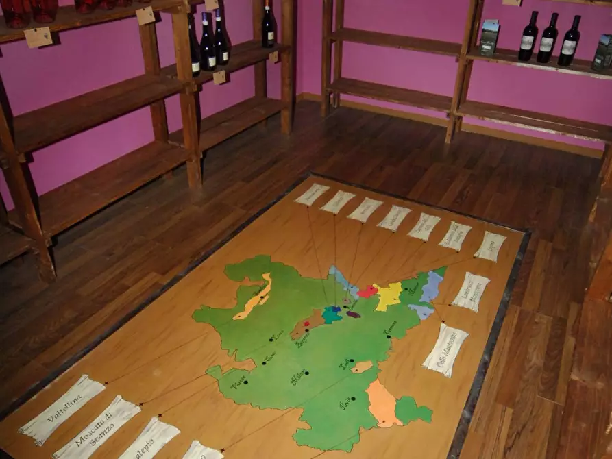 Immagine 20 di Attività commerciale in vendita  in Via Milano a Cocquio-Trevisago