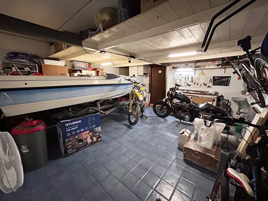 Immagine 25 di Villetta a schiera in vendita  in Via Monte Nevoso a Tradate