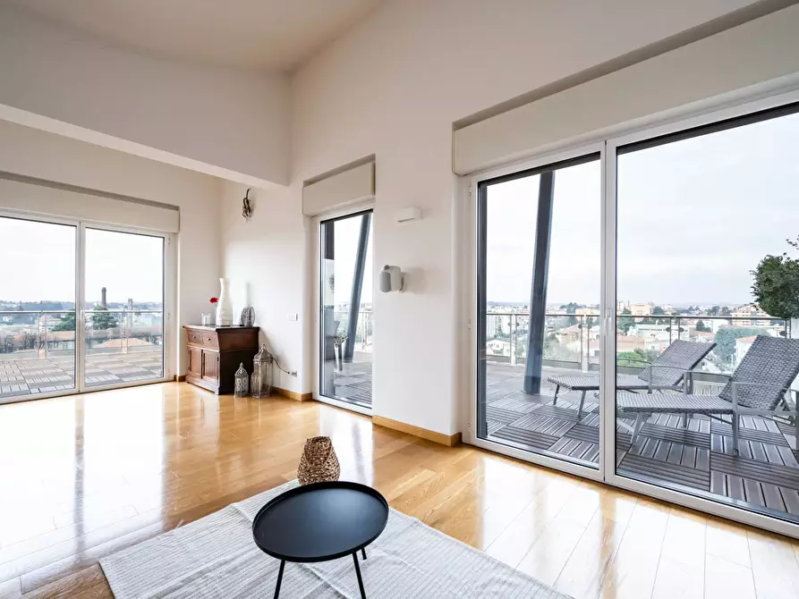 Immagine 4 di Appartamento in vendita  in via Nino Bixio a Gallarate