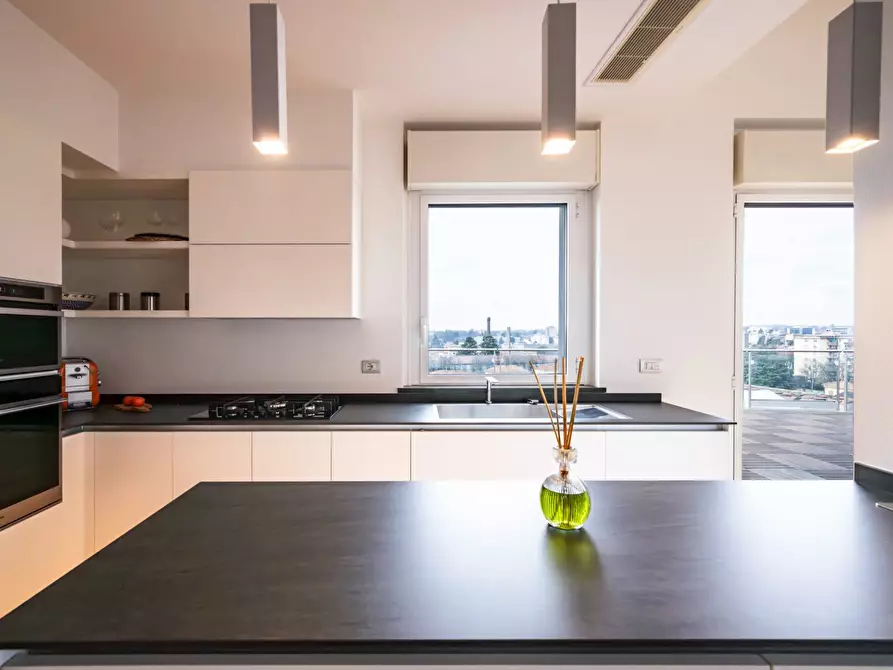 Immagine 6 di Appartamento in vendita  in via Nino Bixio a Gallarate