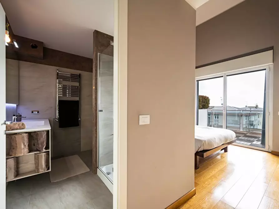 Immagine 7 di Appartamento in vendita  in via Nino Bixio a Gallarate