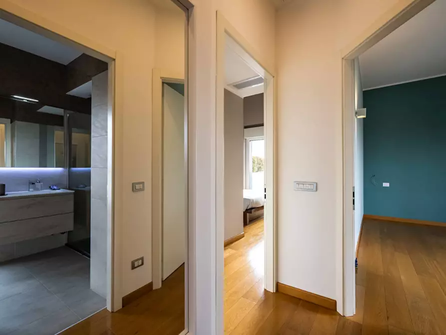 Immagine 11 di Appartamento in vendita  in via Nino Bixio a Gallarate