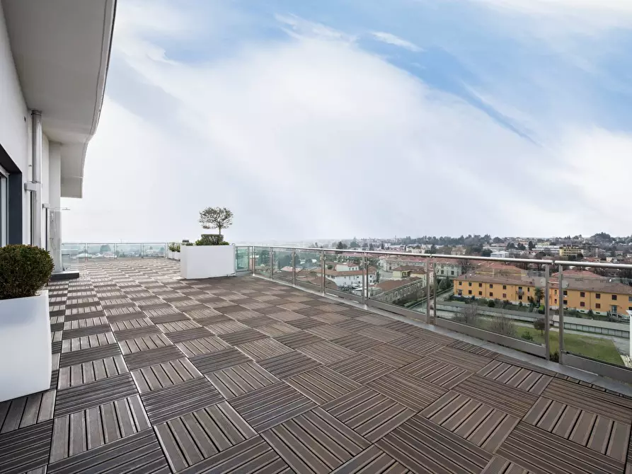 Immagine 16 di Appartamento in vendita  in via Nino Bixio a Gallarate