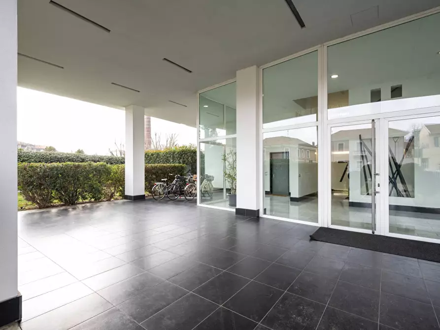 Immagine 28 di Appartamento in vendita  in via Nino Bixio a Gallarate