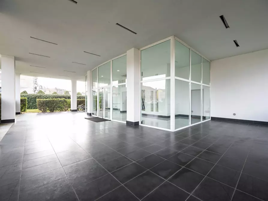 Immagine 30 di Appartamento in vendita  in via Nino Bixio a Gallarate