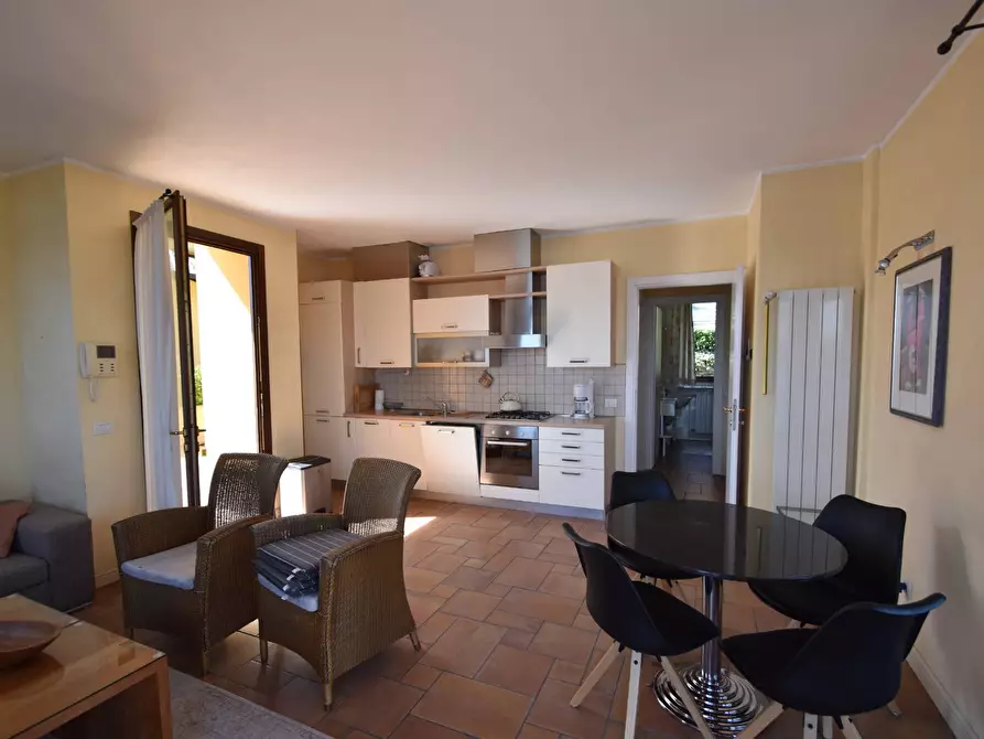 Immagine 26 di Appartamento in vendita  in Via Panoramica a Oggebbio