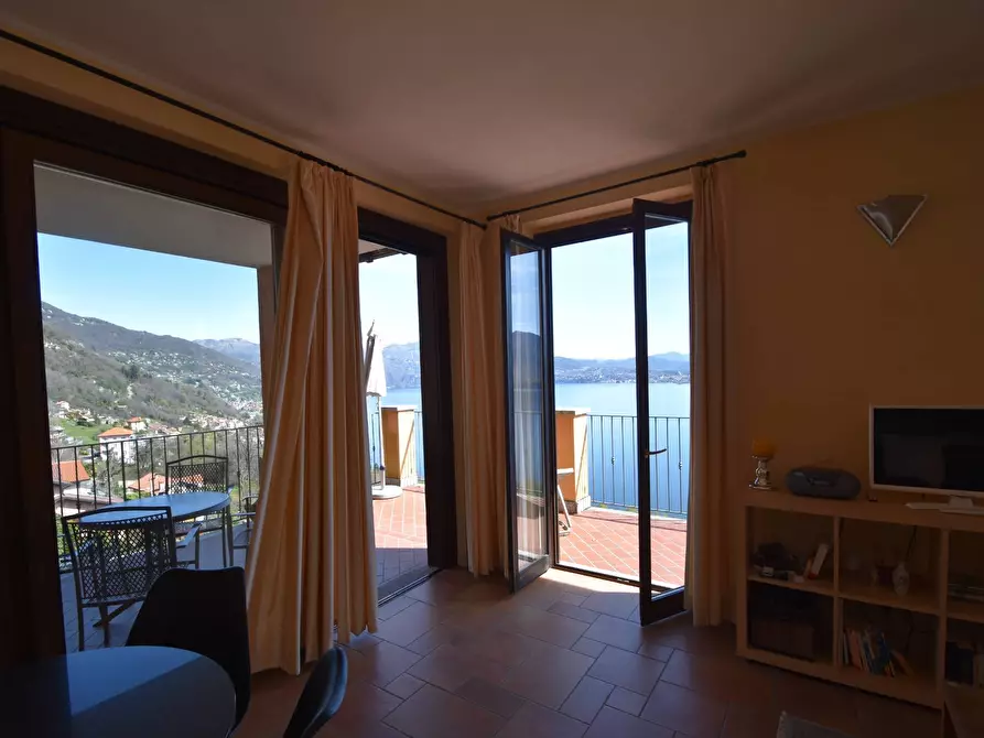 Immagine 28 di Appartamento in vendita  in Via Panoramica a Oggebbio