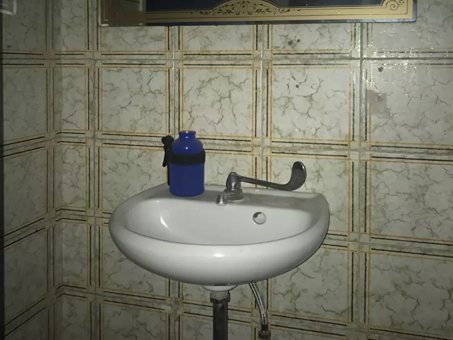 Immagine 6 di Locale commerciale in affitto  a Varese