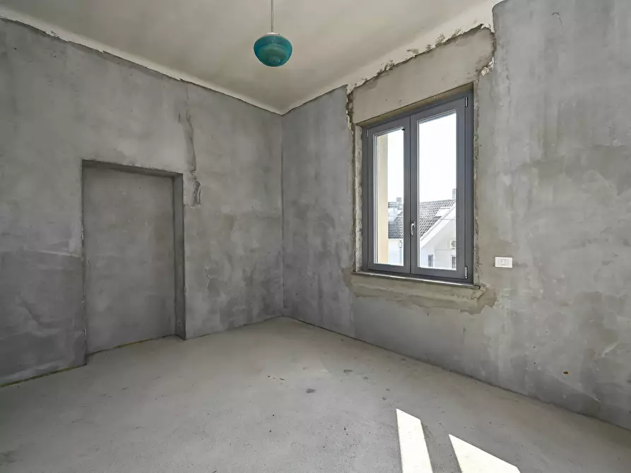 Immagine 20 di Villa in vendita  in via brogioli a Cassano Magnago