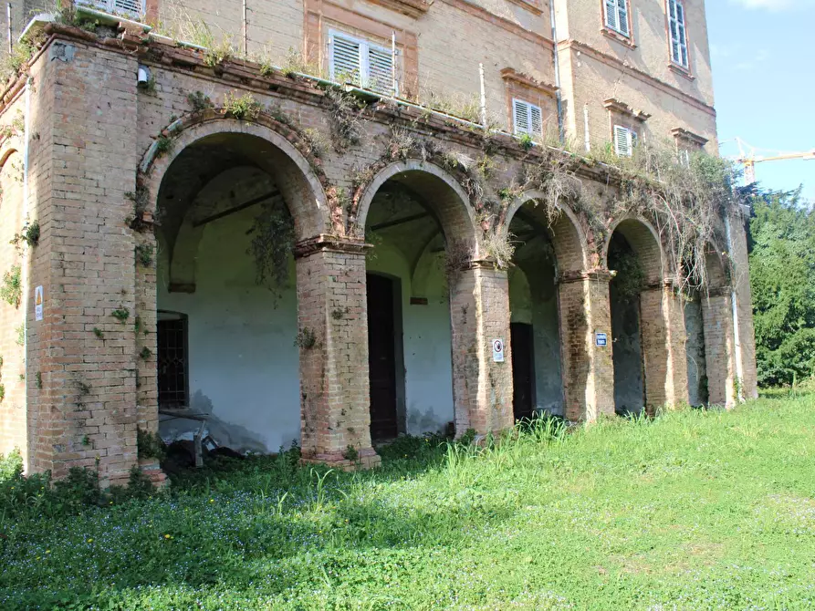 Immagine 3 di Villa in vendita  in VIA GRAMSCI a Giulianova