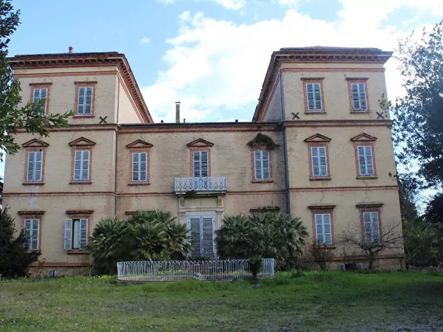 Immagine 6 di Villa in vendita  in VIA GRAMSCI a Giulianova