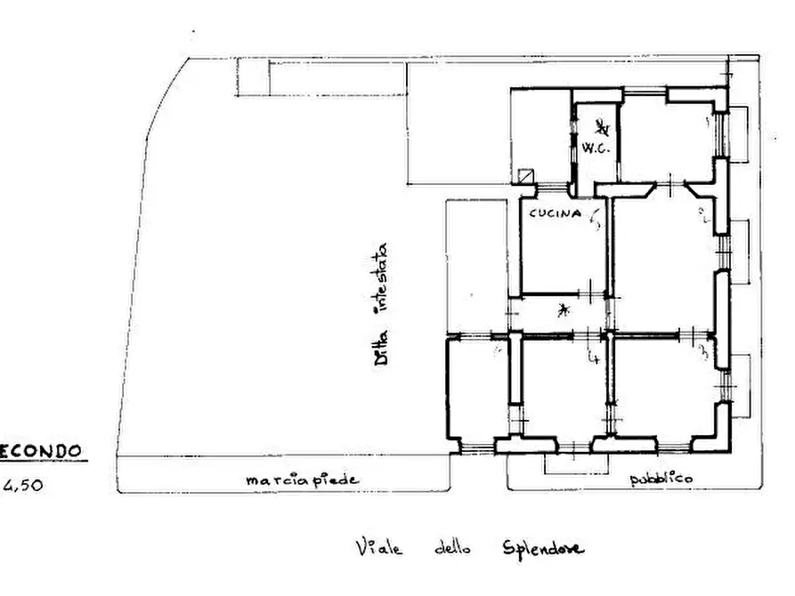 Immagine 16 di Palazzo in vendita  in Via Dello Splendore a Giulianova