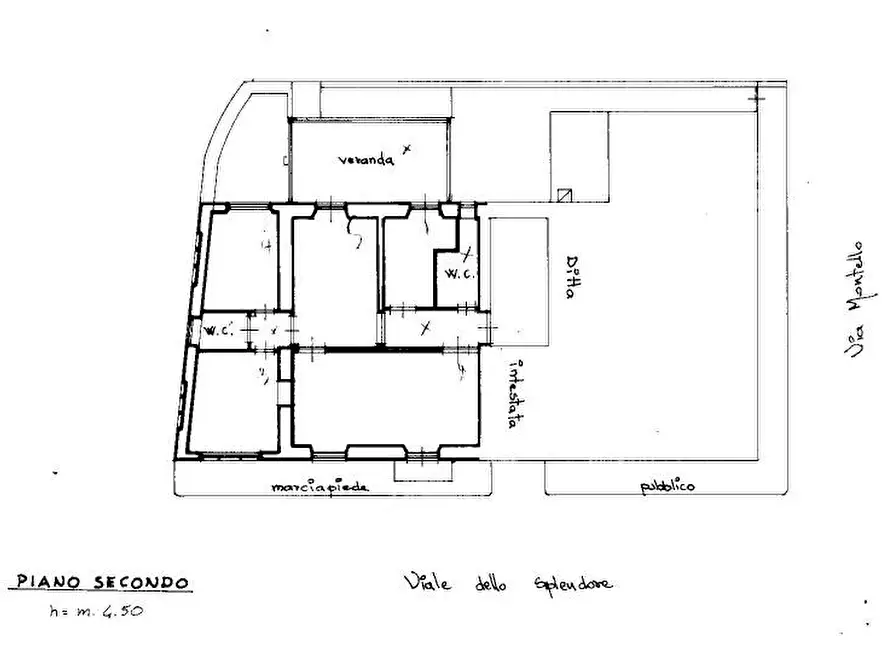Immagine 11 di Palazzo in vendita  in Via Dello Splendore a Giulianova