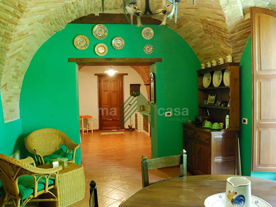 Immagine 23 di Villa in vendita  a Teramo